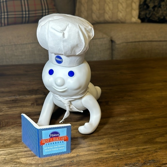 VTG The Pillsbury Company Pillsbury Doughboy Ceramic Adjustable HatArms Cookbook - Picture 2 of 16